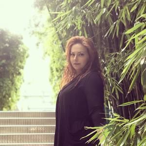 Meet your Posher, Azita
